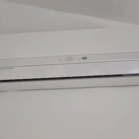 A 2 Passi Dalla Portoscuso